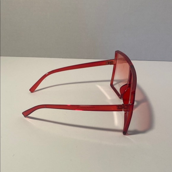 Charlotte Russe Red Geometric Sunglasses - Picture 2 of 2